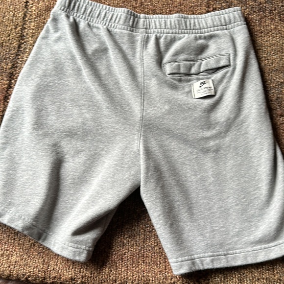 Men’s Nike Shorts - Picture 3 of 3
